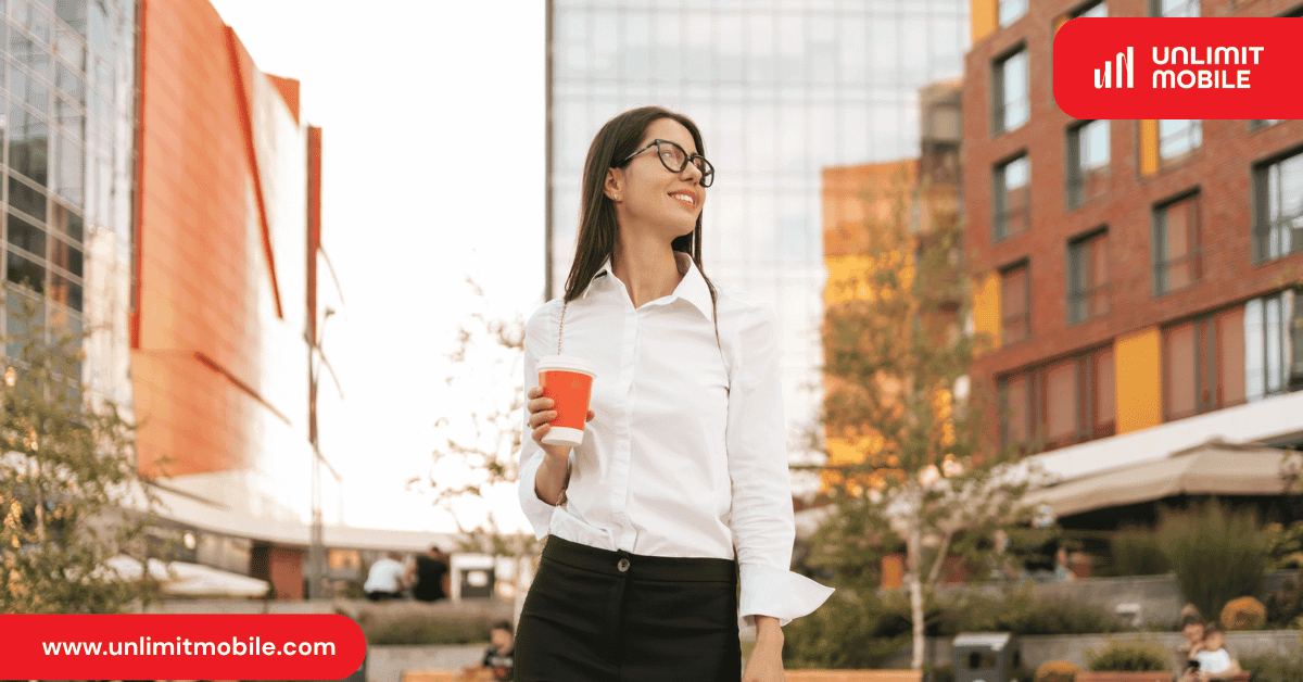 A Complete Guide to Living in Canada for Students & Expats - UnlimitMobile
